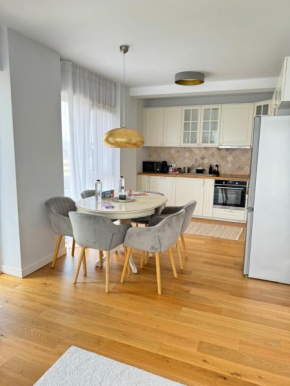 Apartament Revolution